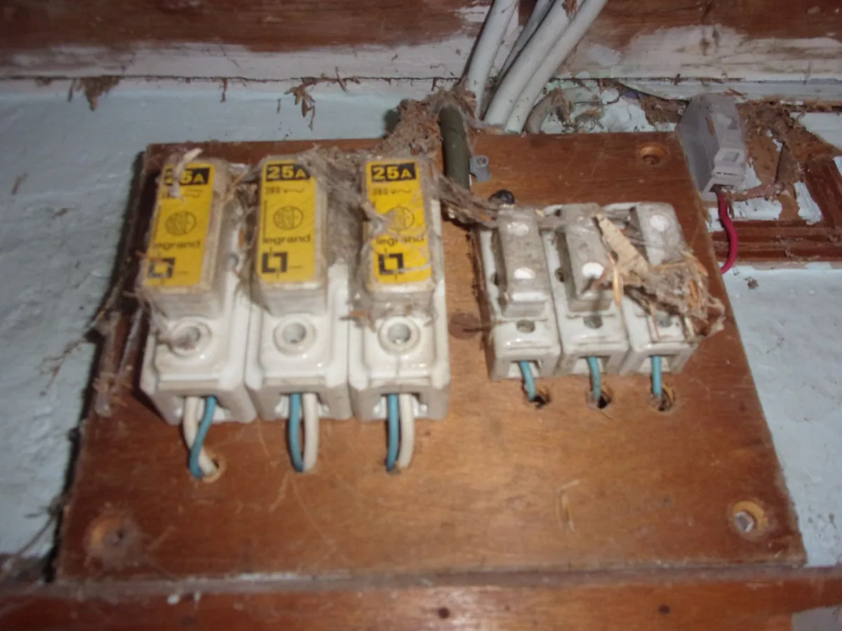 Diagnostic électrique obligatoire à Dammarie-les-Lys